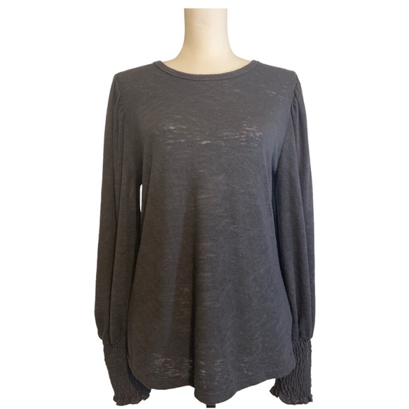 Kylie Paige Soft Black Long-sleeve Sweater with Smocking at Wrists Size M - Picture 3 of 11